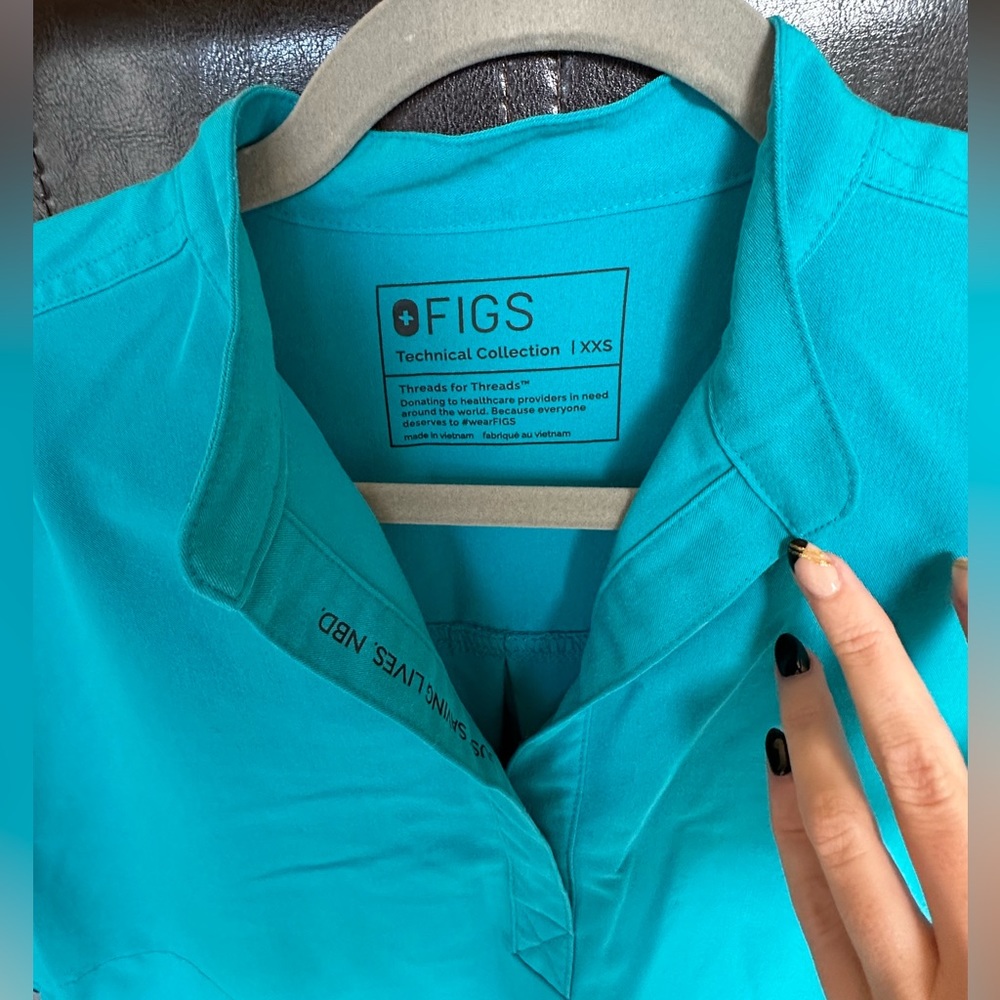 Figs Rafaela Teal Scrub Top XXS